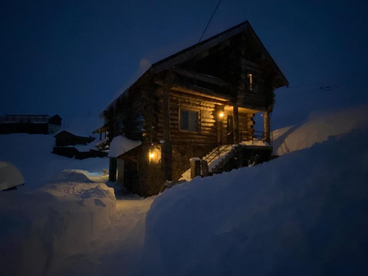 Mountain Cricket Chalets And Apartments Gudauri Exterior photo