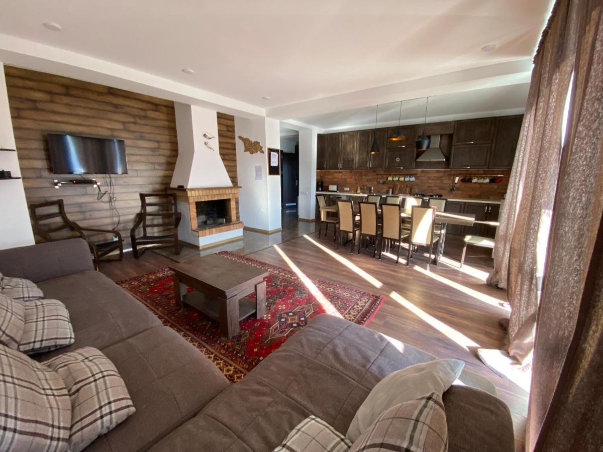 Mountain Cricket Chalets And Apartments Gudauri Exterior photo