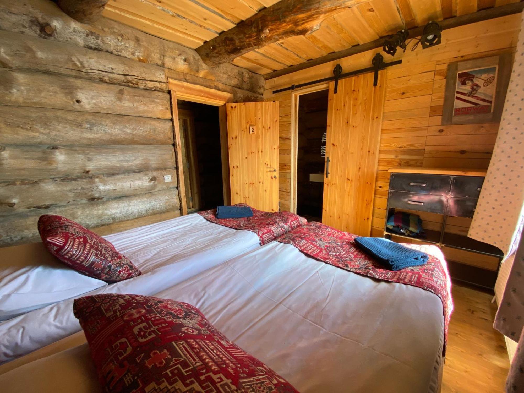 Mountain Cricket Chalets And Apartments Gudauri Exterior photo
