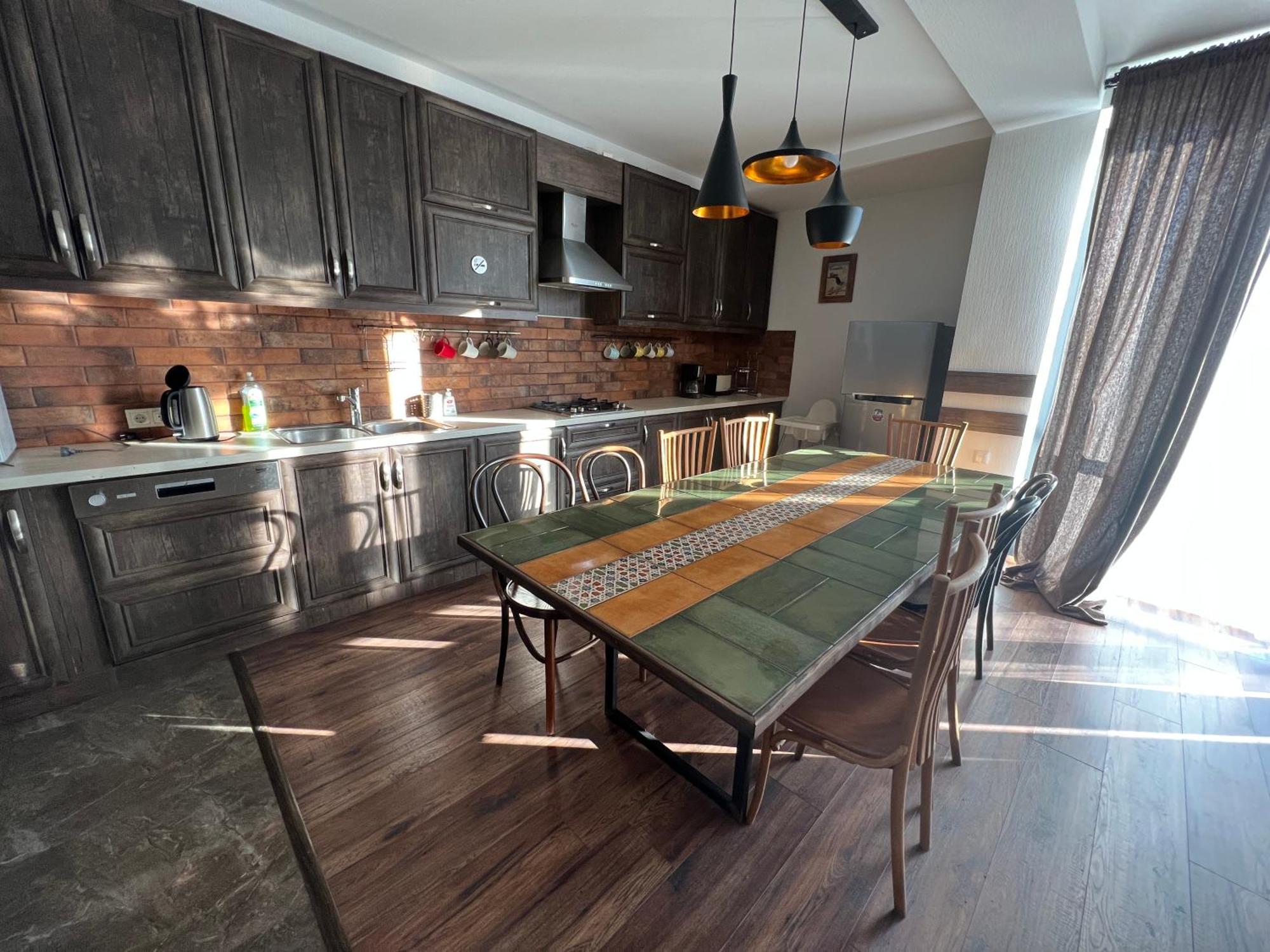 Mountain Cricket Chalets And Apartments Gudauri Room photo