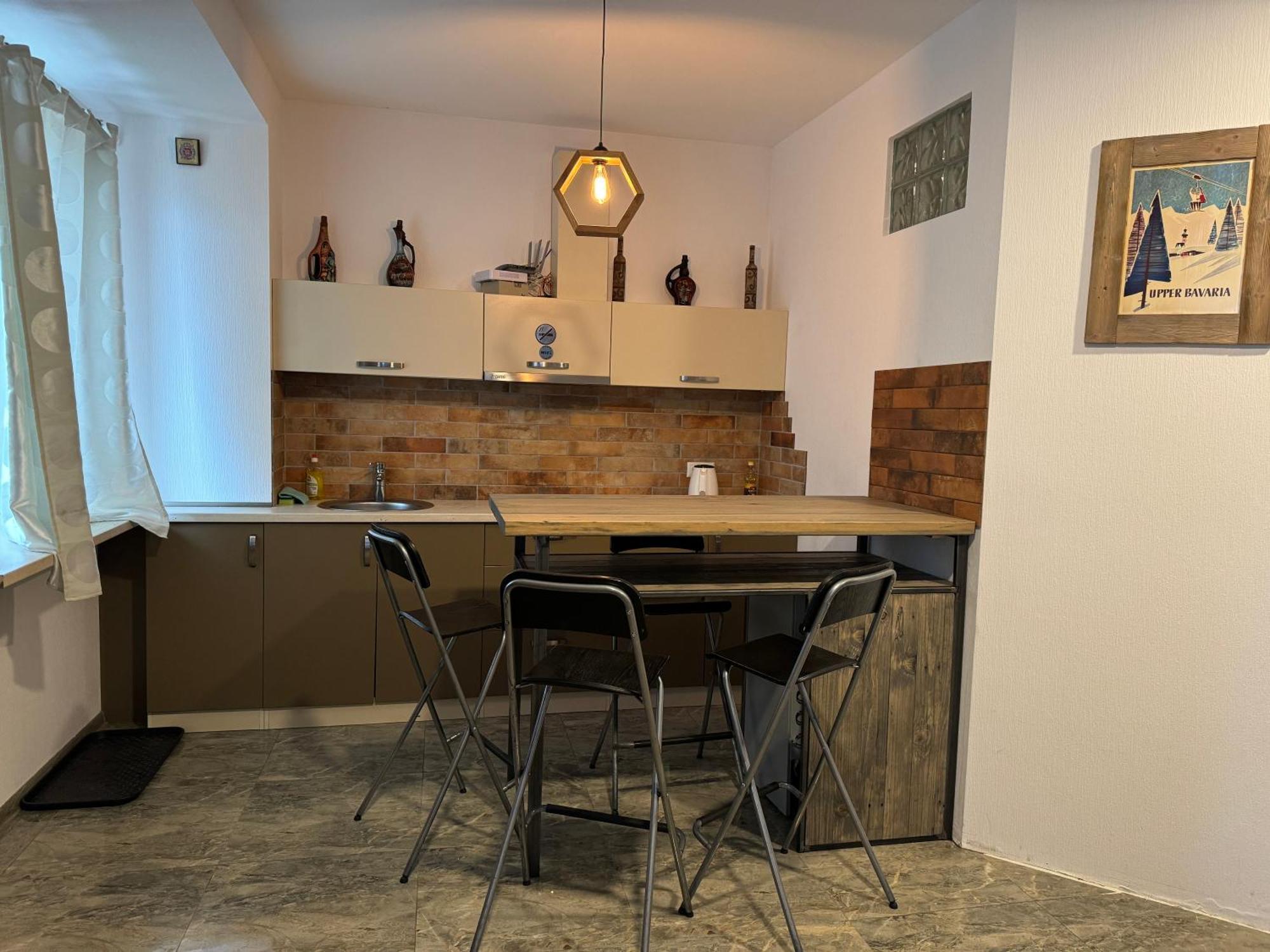 Mountain Cricket Chalets And Apartments Gudauri Room photo